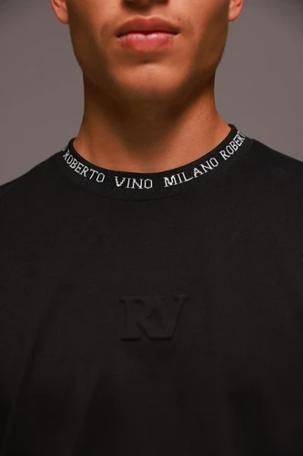 חולצת טישירט שרוול קצר של Roberto Vino