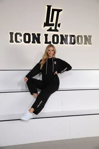 חליפת Icon London לנשים